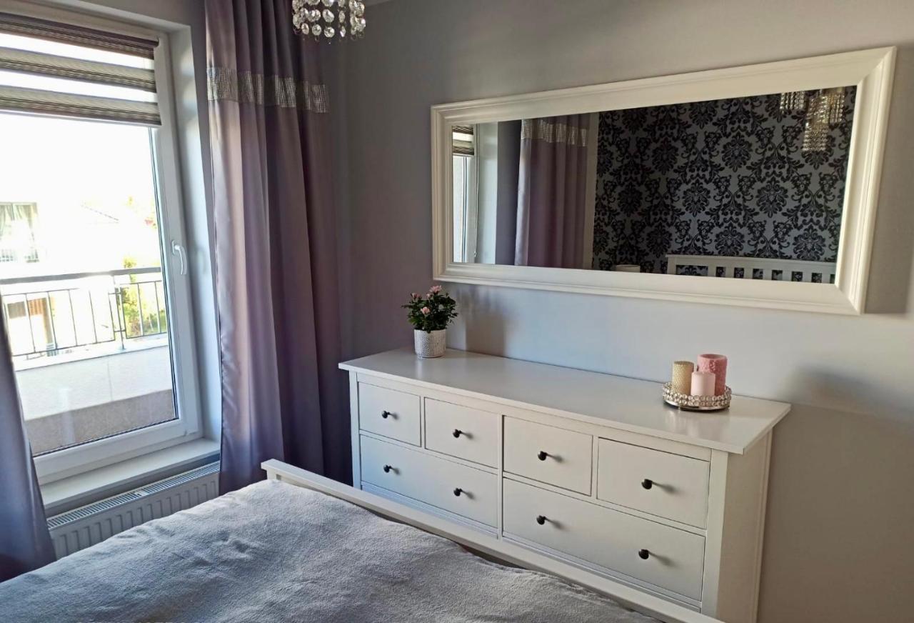 Appartamento Celebryta - Apartament Ustronie Morskie Esterno foto
