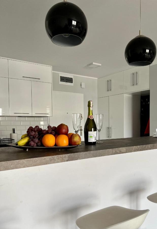 Appartamento Celebryta - Apartament Ustronie Morskie Esterno foto