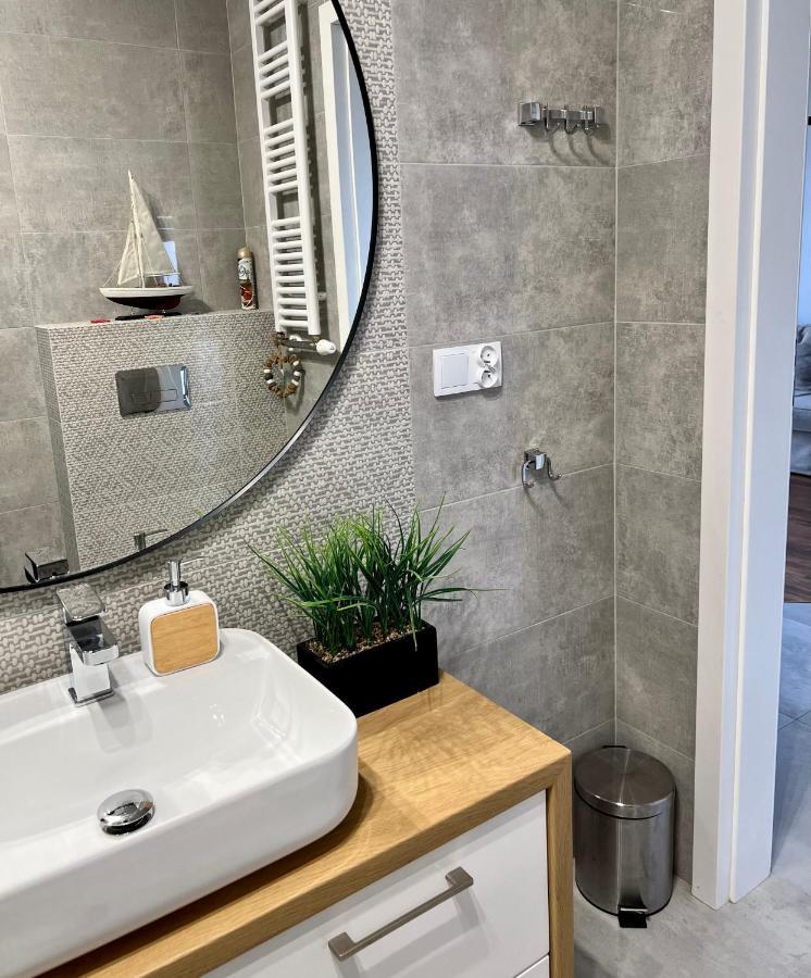 Appartamento Celebryta - Apartament Ustronie Morskie Esterno foto